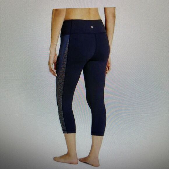 Athleta Colorblock Shine Revelation Capri Navy SIZE XS - Picture 1 of 10